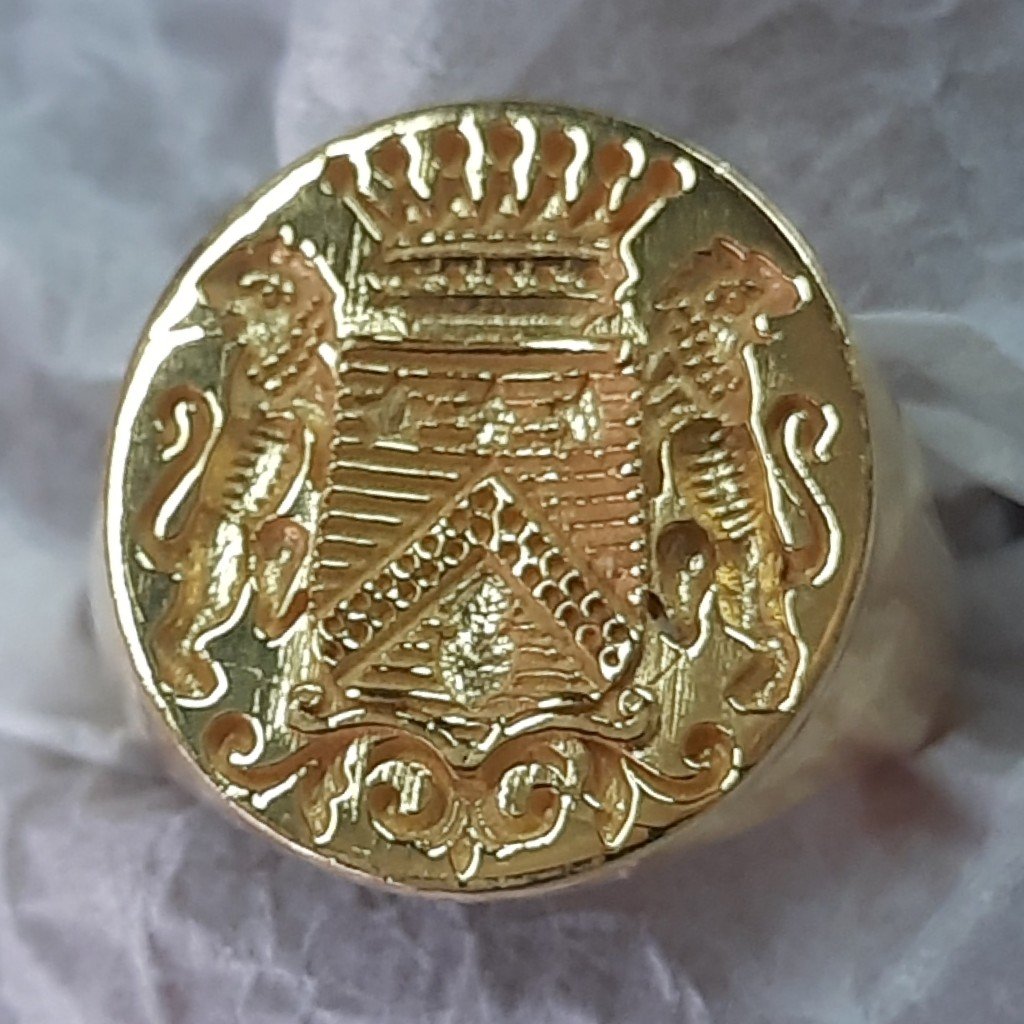 916 gold ring